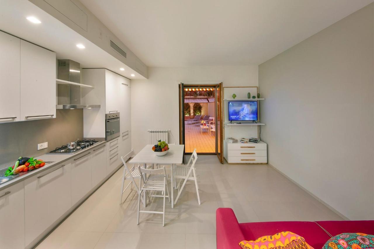 Enjoy Sorrento Apartment ภายนอก รูปภาพ
